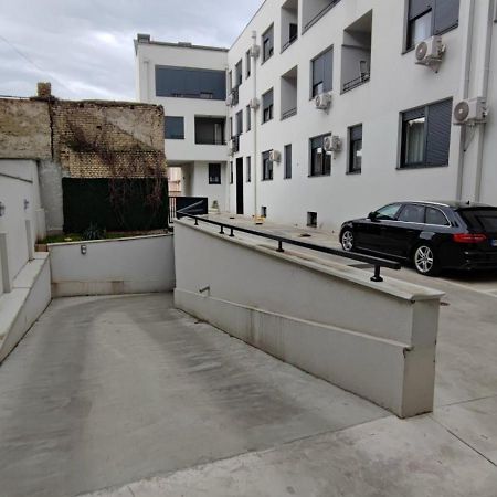 Filinhome Stefanovica Suite 8 Novi Sad Exterior photo
