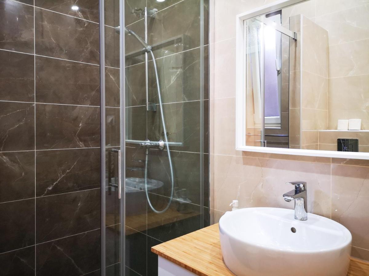Filinhome Stefanovica Suite 8 Novi Sad Exterior photo